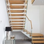 Лестница в холле частного дома: особенности дизайна